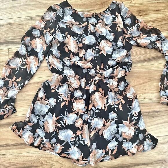 ASTR THE LABEL | Black Blue Nude Floral Print Romper Long Sleeve | Size Small - Picture 2 of 8